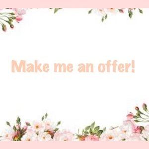 🌸 Accepting Offers on EVERYTHING!🌸